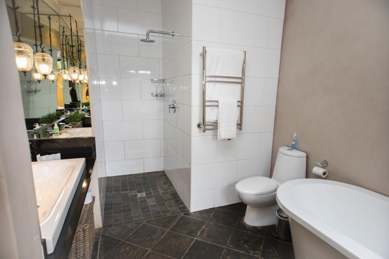 Godiva Spa & Guesthouse 格罗布勒斯达尔 外观 照片